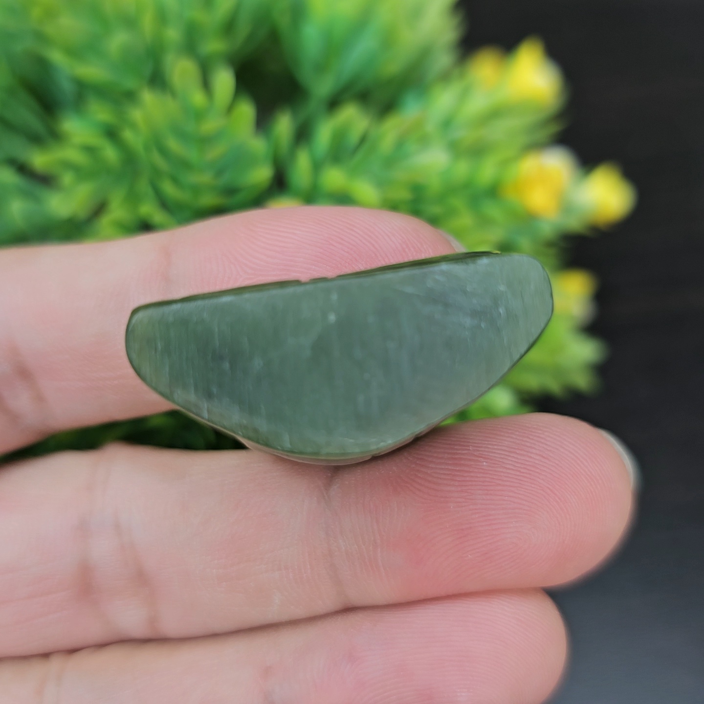 หยกแกะสลัก พระหยกเนฟไฟรต์ (Nephrite jadeite) หน้าตัก 1.28 นิ้ว