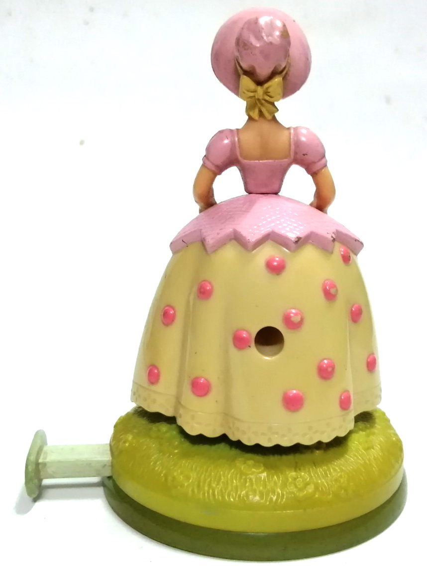 ของเล่น ของสะสม **กลไกบางส่วนไม่สมบูรณ์เก่าเก็บตามเวลา โบพี้ฟ Bo Peep แคแรคเตอร์ตััวสำคัญ จากเรื่อง TOY STORY ทอยส์ สตอรี่ ตัวนี้เป็น พรีเมี่ยมจาก แมคโดนัลด์ สูงราว 14 ซม.