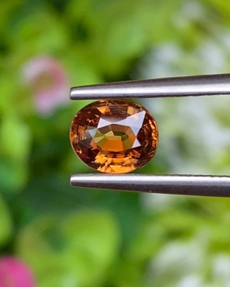 พลอย เพทาย (Zircon) 1.17 กะรัต (Cts.) พลอยแท้ อัญมณีมงคลประจําวันเกิด เครื่องประดับพลอย