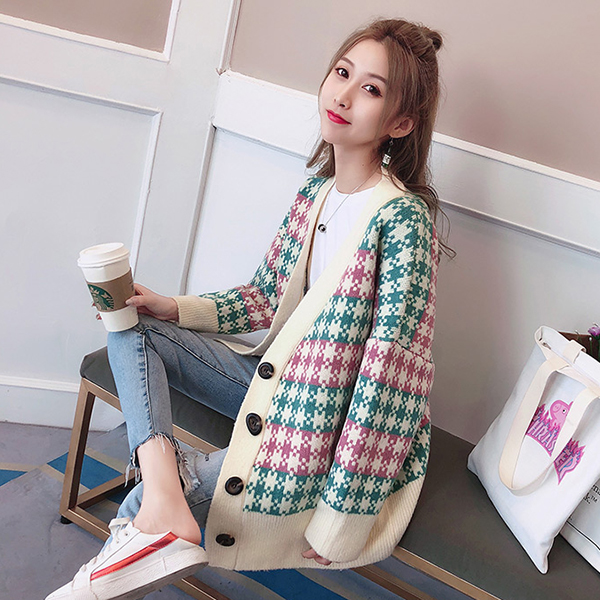 CARDIGAN เสื้อคลุมไหมพรมคอวี ผ้าหนานุ่มถักลายตาราง (12272B)