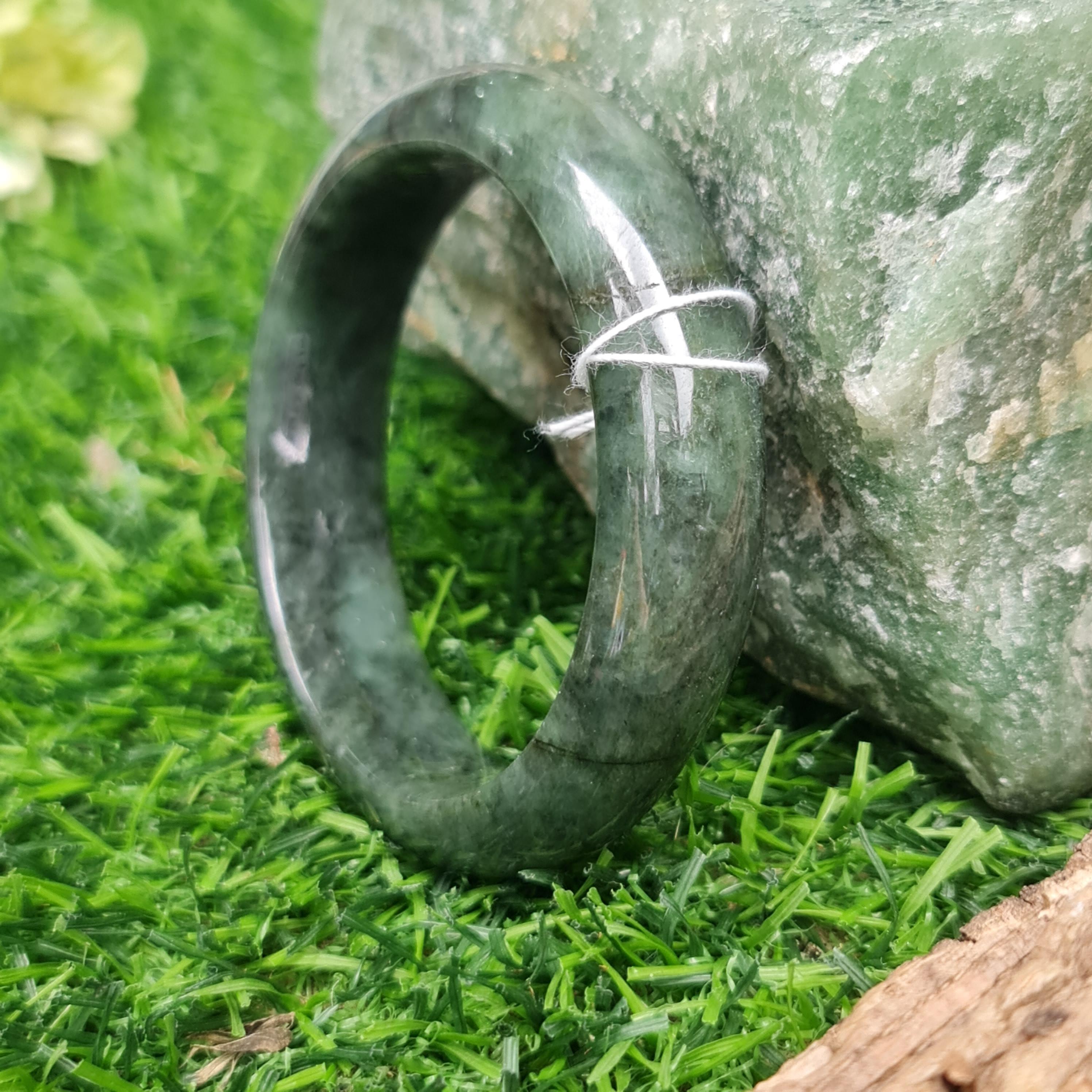 JB6804102 หยก พม่า แท้ Jade กำไลหยก 56.8 มม. (Jadeite bracelet) พม่า (Myanmar)