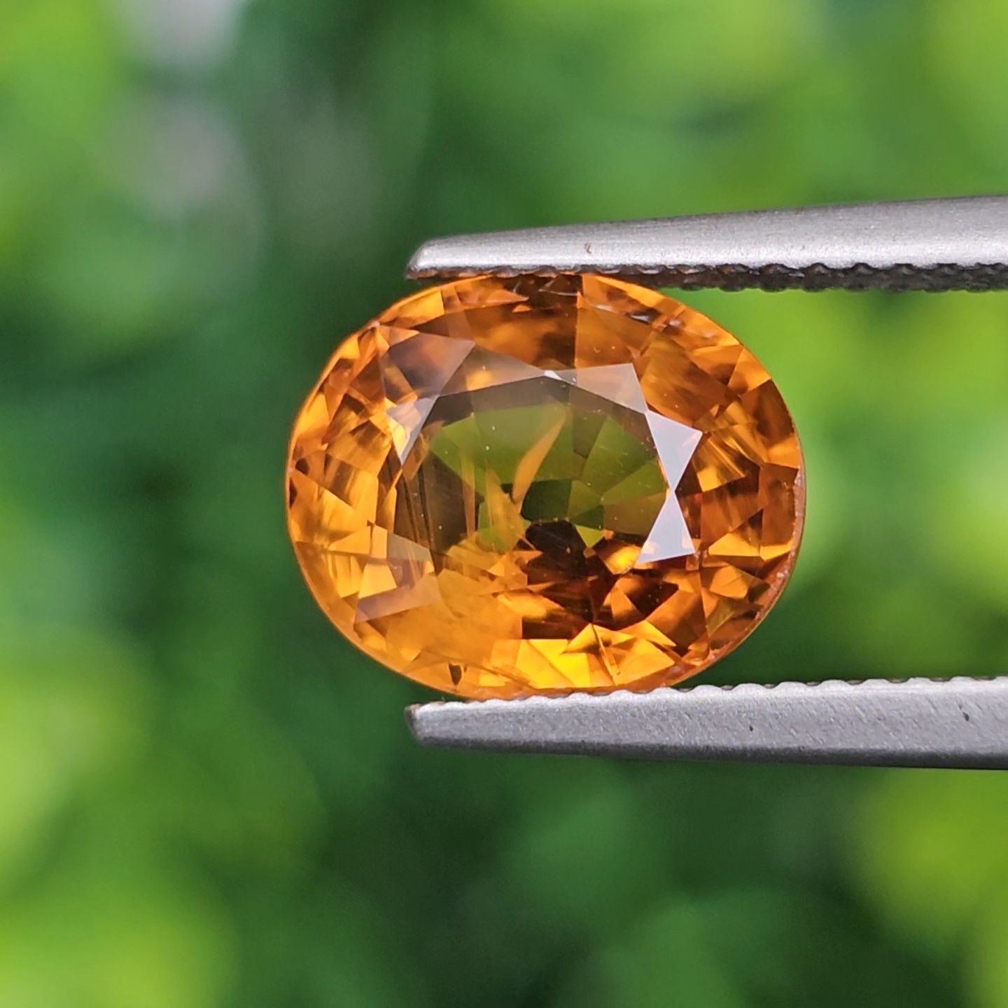 พลอย บุษราคัม yellow sapphire 4.51 กะรัต (Cts.) พลอยแท้ อัญมณีมงคลประจําวันเกิด เครื่องประดับพลอย