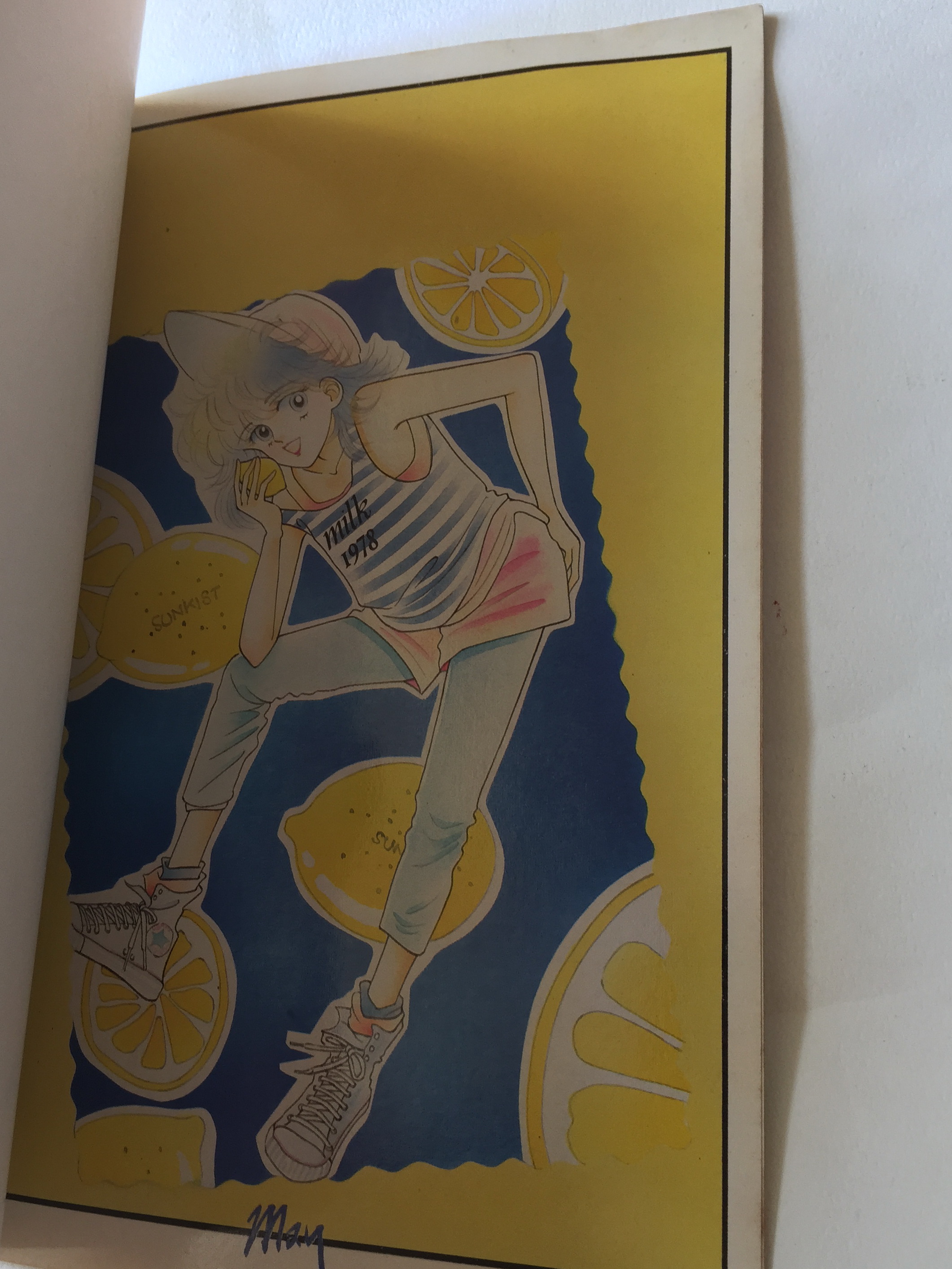 หนังสือภาพเก่า May Illustrations ภาพการ์ตูนสวย ภาพสีทั้งเล่ม ลายเส้นจาก คุณเมย์ ***แต่ละแผ่นหลุดจากสัน มีรอย ตามภาพ ผลงานโดย May, Present โดย Main Point ชุดที่ 1 ปี 1986