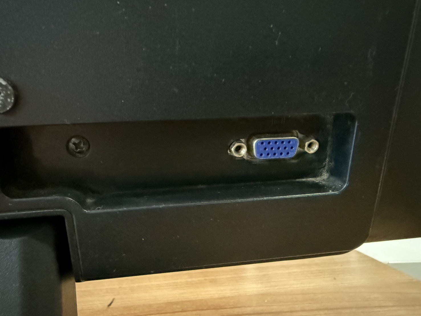 จอคอม HP LV1911 19-inch มีจุดจำที่จอ