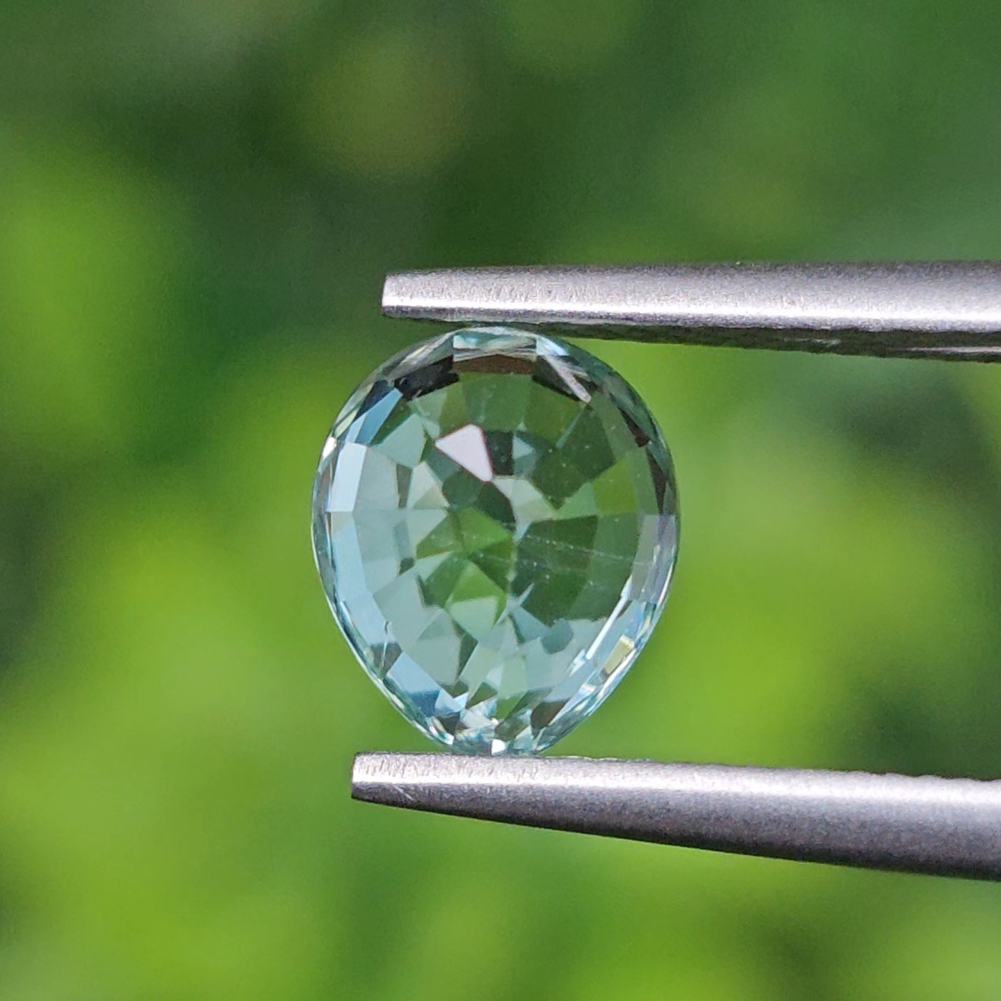 พลอย ทัวร์มาลีน (Tourmaline) 1.42 กะรัต (Cts.) พลอยแท้ อัญมณีมงคลประจําวันเกิด เครื่องประดับพลอย