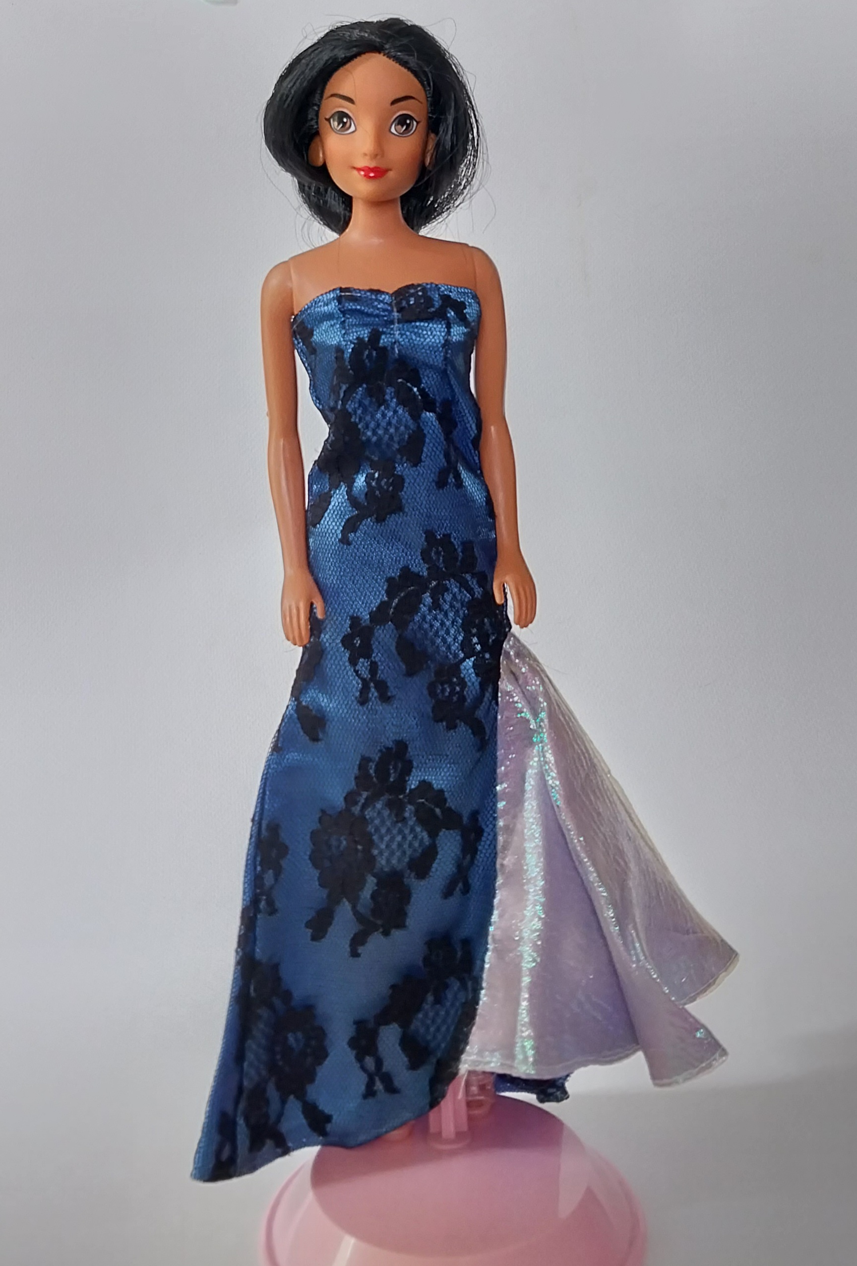 มีหลายภาพ, ตุ๊กตาเจ้าหญิงจัสมิน จากดิสนีย์ เรื่อง อะลาดินกับตะเกียงวิเศษ, Body รุ่นเก่า เอวหมุนได้ ขายาวพับงอได้