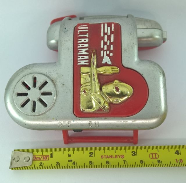 ของสะสม อุปกรณ์รัดข้อมือ เครื่องปล่อยสเปเซี่ยม อุลตร้าแมน สำหรับสะสมเท่านั้น ใช้งานไม่ได้,มือ2 ชำรุดตามภาพ