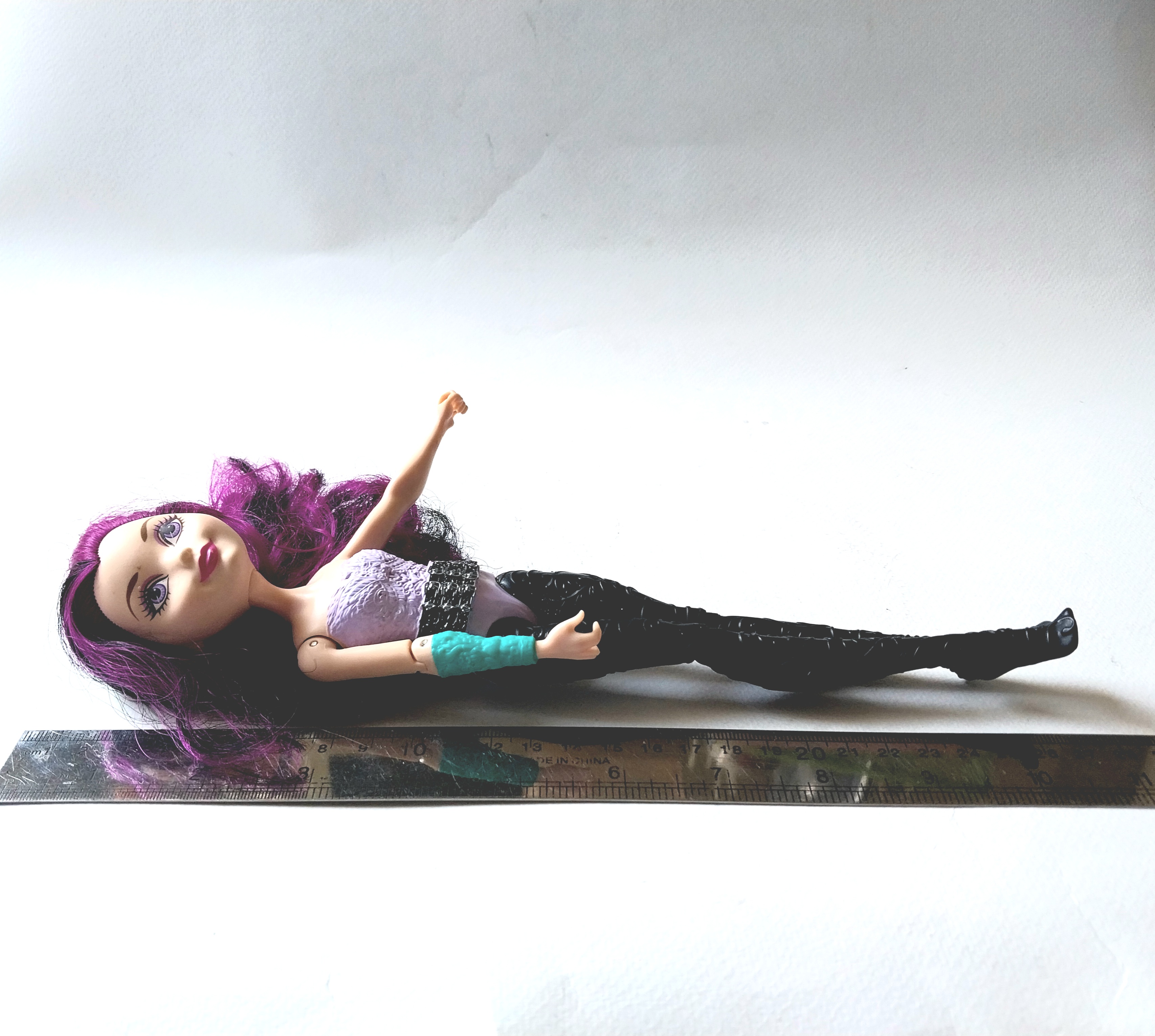 มีหลายภาพ,ตุ๊กตาเอฟเวอร์อาฟเตอร์ไฮข้อต่อ Ever After High ,Raven Queen Magic Arrow Dolls**ระบบกลไกแขนอยู่ด้านหลัง, ทำงานไม่ค่อยดี ,ผมหยาบ