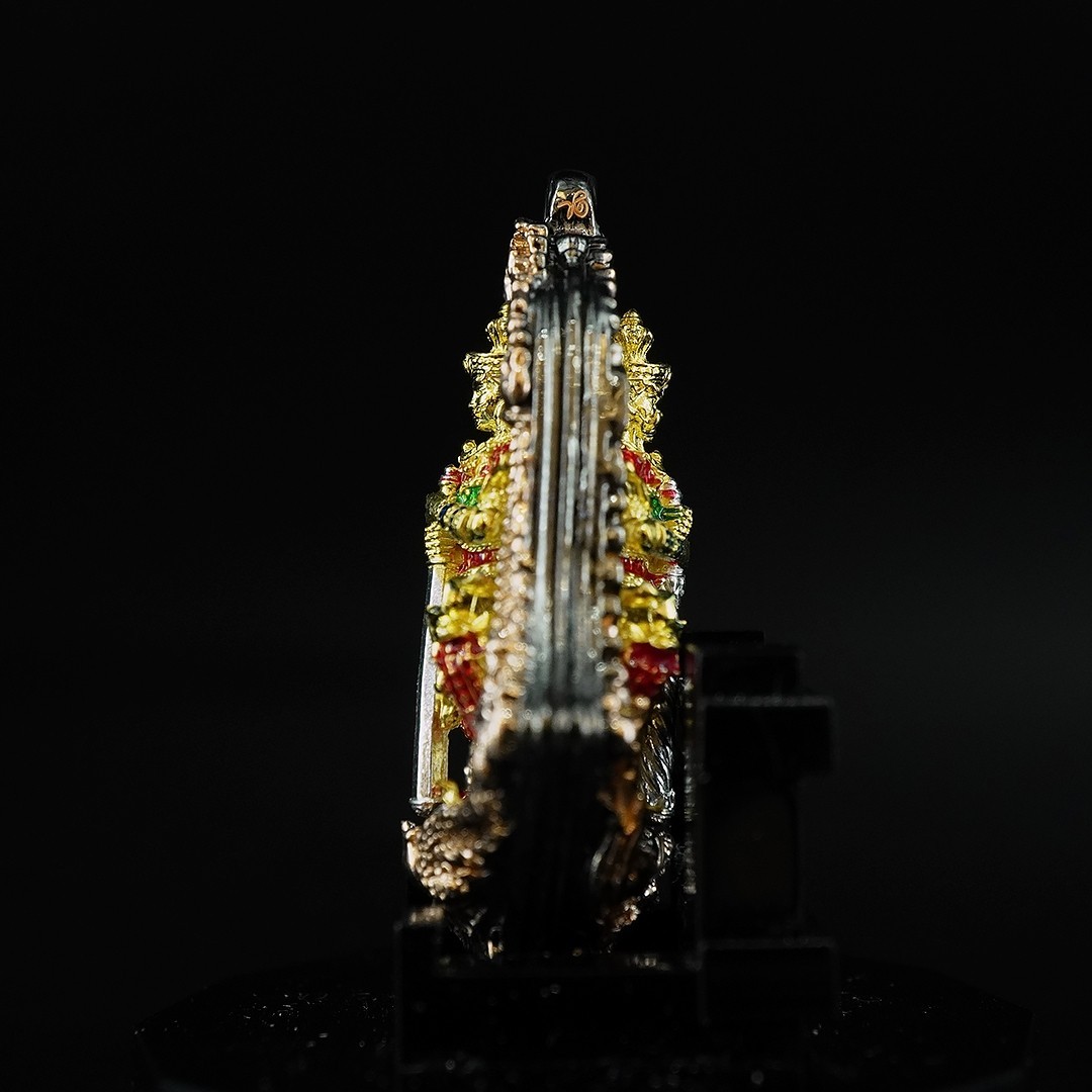 เหรียญจำปีพุทธศิลป์ท้าวเวสสุวรรณโณ รุ่นทวิเทวา รายการที่4 เนื้อบรอนซ์ ชุบ4K ลงยาสี