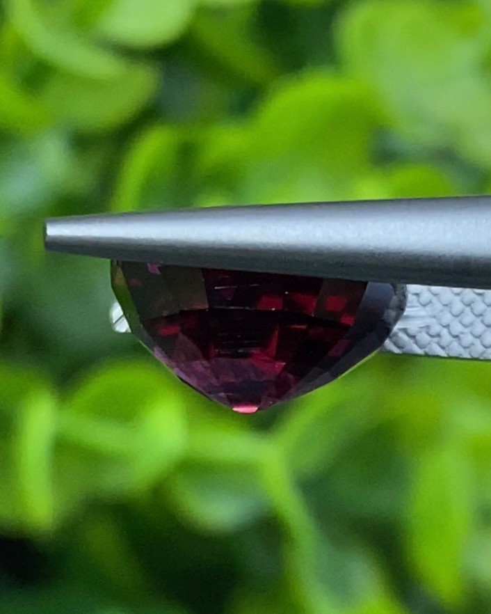 พลอย โรโดไลต์ การ์เน็ท Rhodolite Garnet 6.74 กะรัต (Cts.) พลอยแท้ อัญมณีมงคลประจําวันเกิด เครื่องประดับพลอย