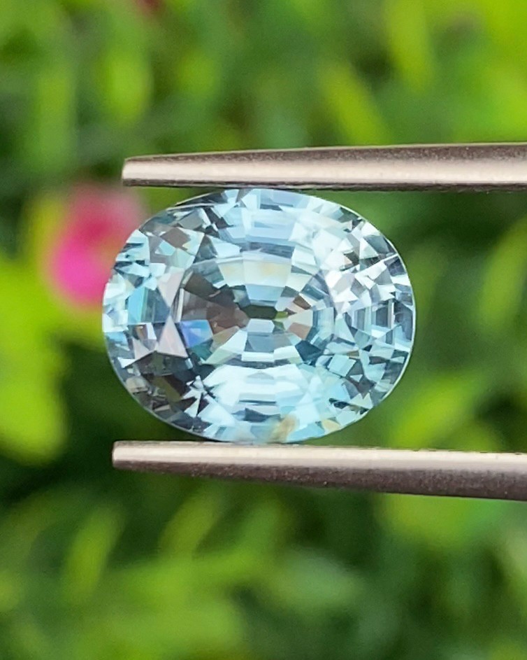 พลอย เพทาย Natural Zircon 5.16 กะรัต (Cts.) พลอยแท้อัญมณีมงคล ประจําวันเกิด เครื่องประดับพลอย