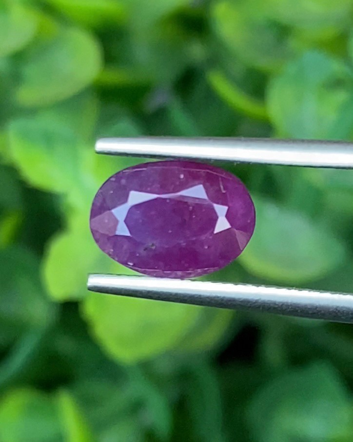 พลอย ทับทิม สยาม (Siam Ruby Sapphire) 1.97 กะรัต (Cts.) พร้อมใบเซอร์ พลอยแท้ อัญมณีมงคลประจําวันเกิด เครื่องประดับพลอย
