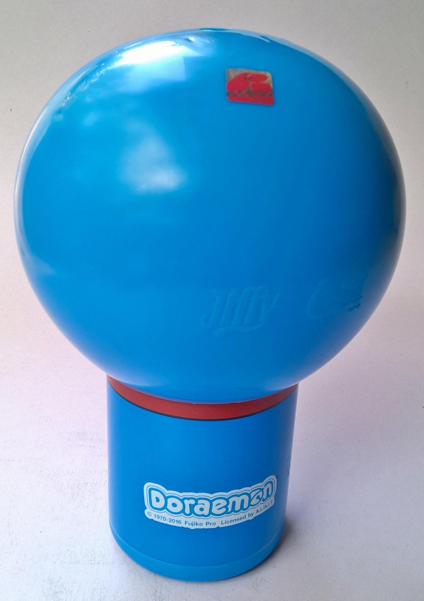 ของสะสม **แก้มมีจุดสีชมพูมาจากโรงงาน ตามภาพ,หัวโดราเอม่อน Doraemon ของสะสมจากJiffy เป็นกระบอกใส่น้ำน่ารักสีฟ้า