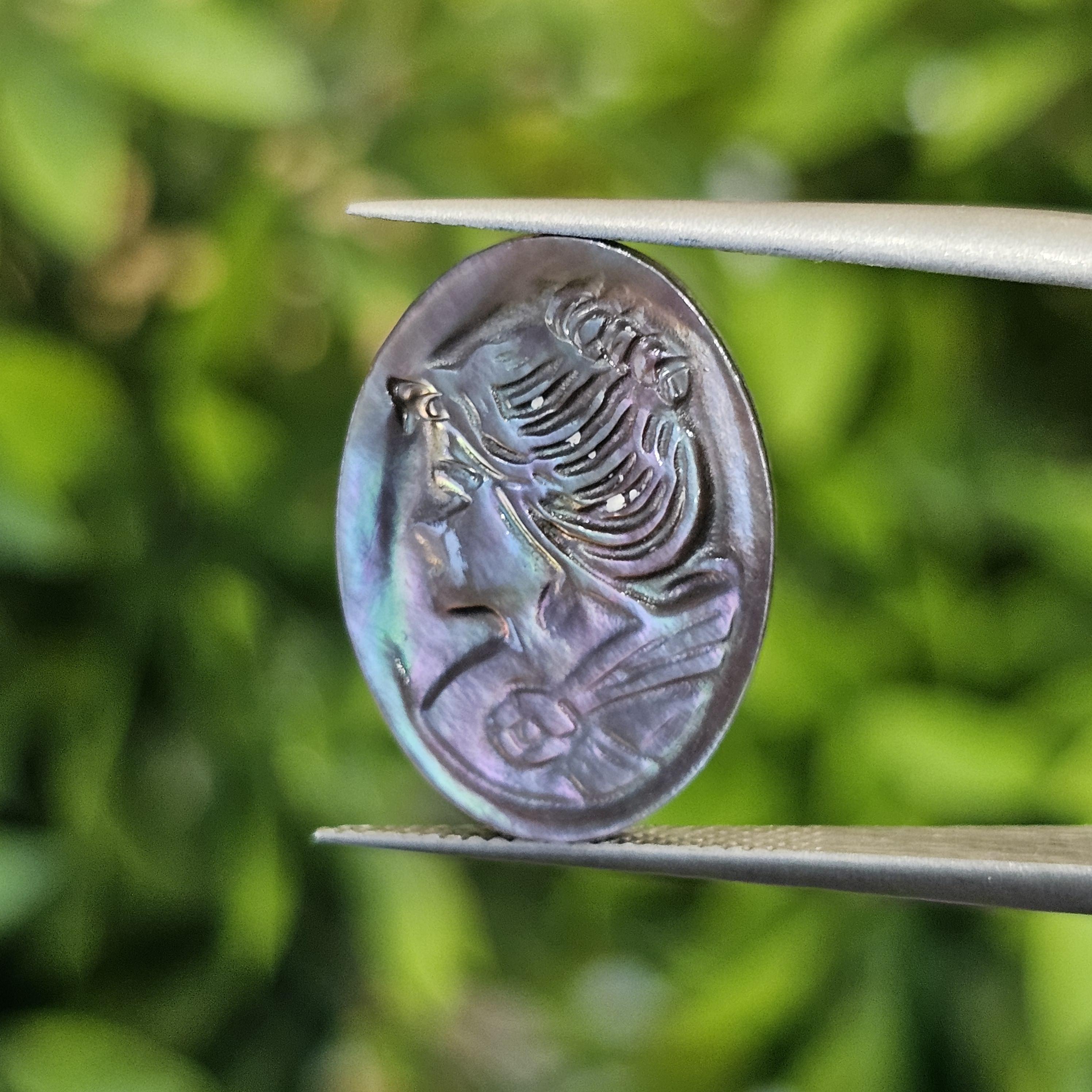 เปลือกหอยมุก แกะสลัก Pearl Shell Carved 3.59 กะรัต (Cts.)