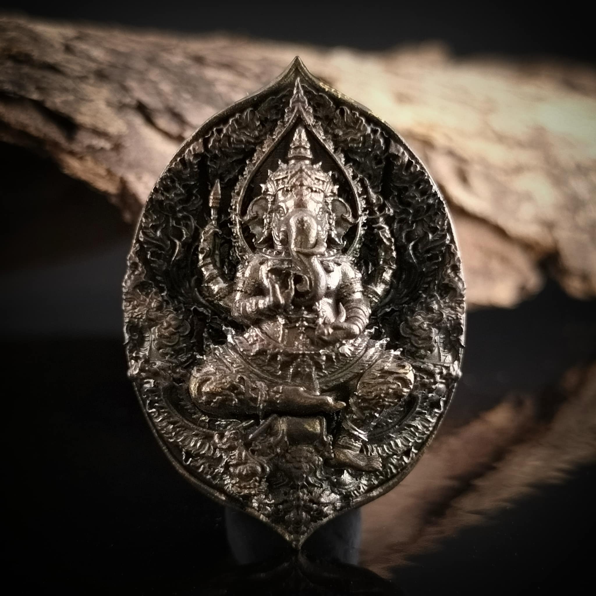 พระพิฆเณศหลังพญาครุฑ รุ่น จิตสมปรารถนา