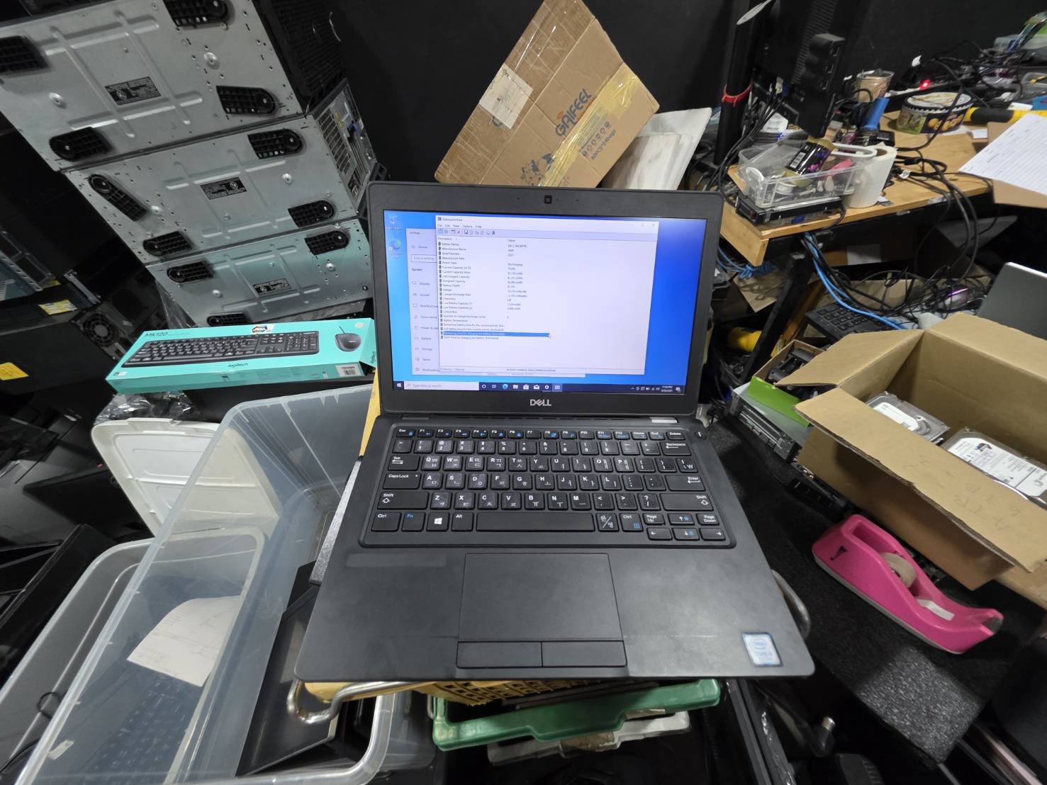 Notebook Dell Latitude 5290 i5 Gen8th Ram 12GB SSD 256GB จอมีรอยนิดหน่อยคุ้ม