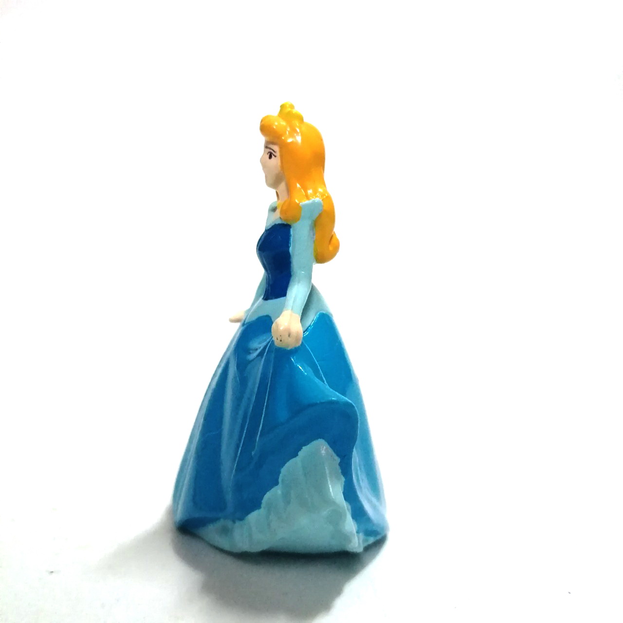 ช็อคโกเอ้ก เจ้าหญิง ออโรร่า หรือ เจ้าหญิงนิทรา The Sleeping Beauty ขนาดประมาณ 5ซม. ตามรูป ทำสีสำเร็จรายละเอียดสวยคม