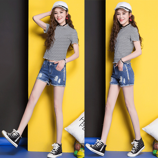 กางเกงยีนส์ขาสั้นแนวเซอร์ แต่งแถบอักษรด้านข้าง (11788X)