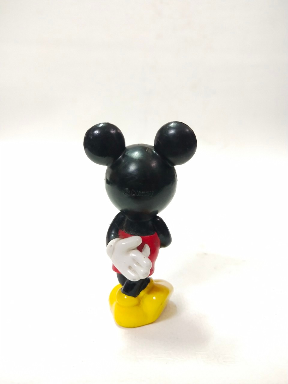 ตุ๊กตายางตัน มิคกี้เม้าส์ ขนาดตามรูป มือสองสภาพดีมีรอยบ้างเก่าเก็บตามสภาพ