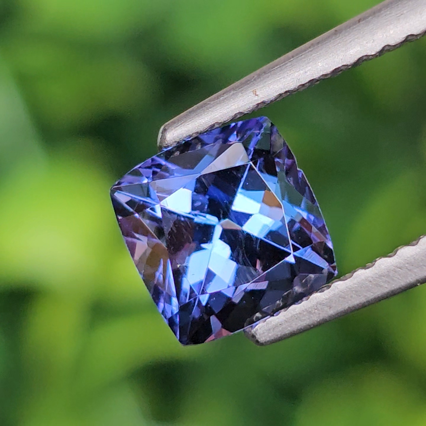 พลอย แทนซาไนท์ Tanzanite 1.60 กะรัต (Cts) พลอยแท้ อัญมณีมงคลประจําวันเกิด เครื่องประดับพลอย