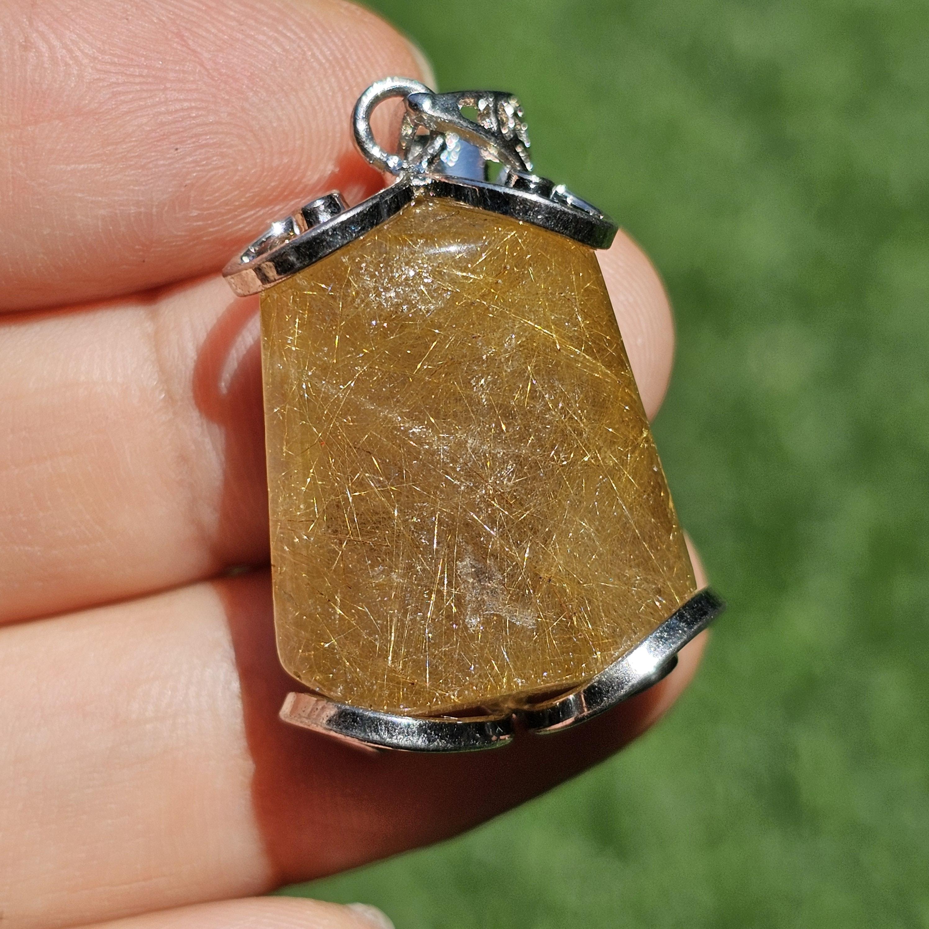 จี้ไหมทอง (Golden Rutilated Quartz) 56.65 กะรัต Cts. พลอยแท้ อัญมณีมงคลประจําวันเกิด เครื่องประดับพลอย