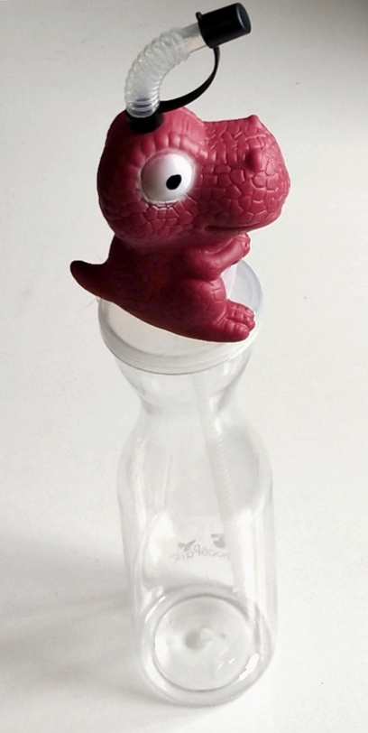 กระบอกใส่น้ำ ขวดน้ำพลาสติกใส พร้อมท็อปเปอร์ไดโนเสาร์สีน้ำตาล ของสะสมจากบิ๊กซี