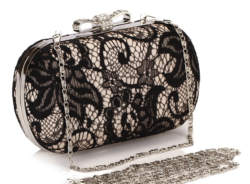 Pre-order กระเป๋าออกงาน Evening Clutch ทรงเก๋ ลายผ้าลูกไม้ จุกเปิด/ปิดรูปโบว์ แต่งเพชร มาพร้อมสายสะพาย สวยหรู
