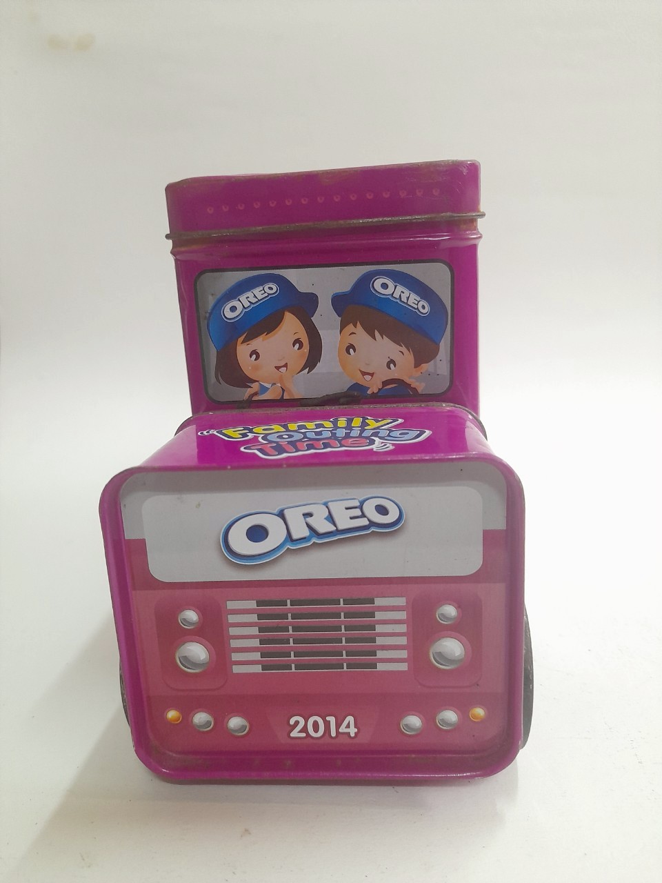 มีหลายภาพ รถบรรทุก งานโลหะ สังกะสี พรีเมี่ยมจากขนมโอริโอ้ **มีสนิมบ้าง ตามภาพ