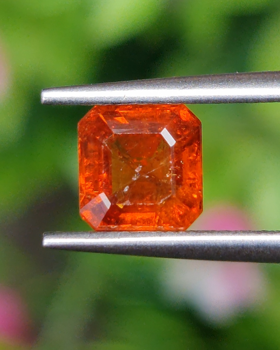 พลอย สเปสซาร์ไทต์ Spessartite Garnet 1.57 กะรัต Cts. พลอยแท้ อัญมณีมงคลประจําวันเกิด เครื่องประดับพลอย