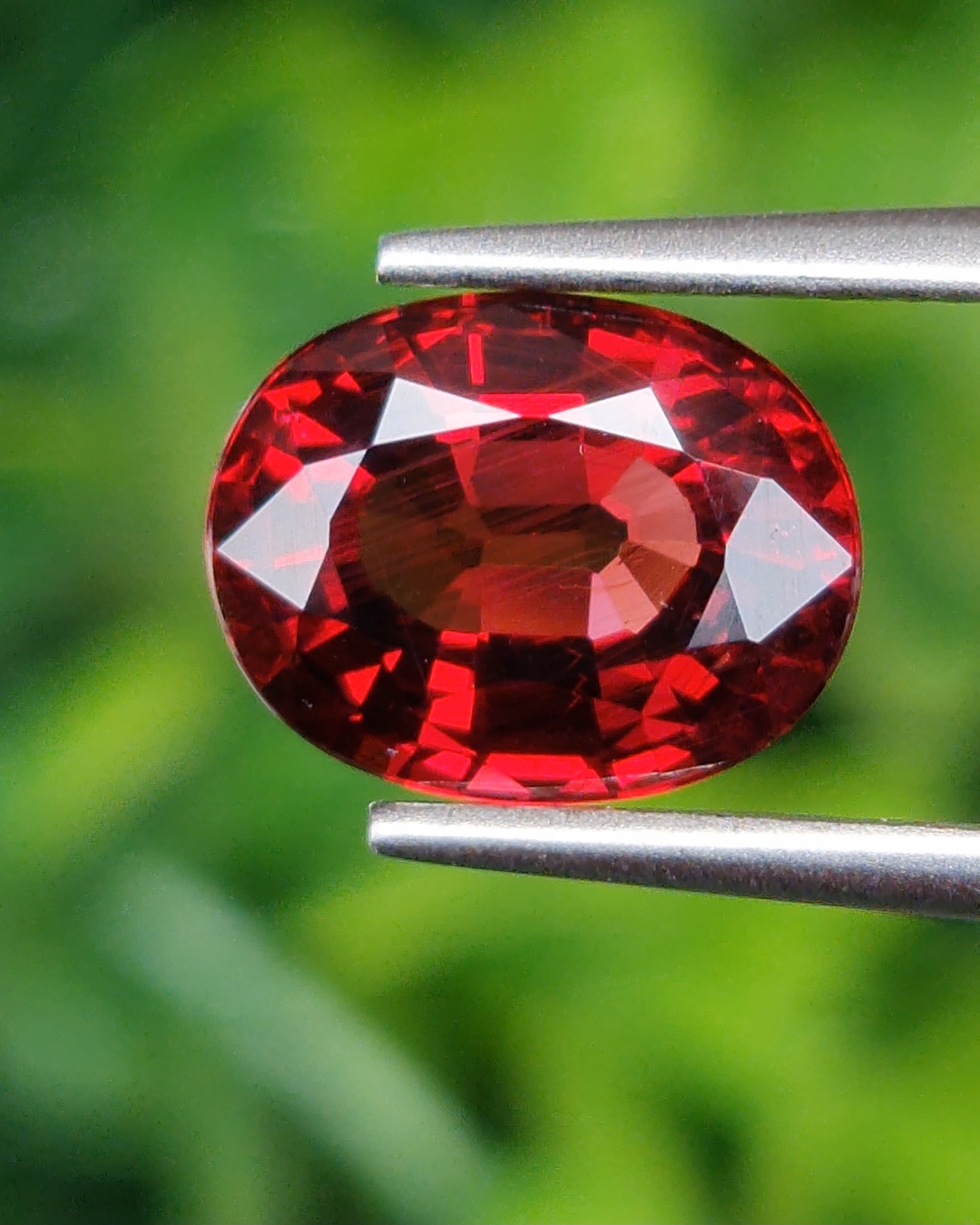 พลอย โรโดไลต์ กาเน็ท Rhodolite Garnet 3.06 กะรัต Cts.พลอยแท้ อัญมณีมงคลประจําวันเกิด เครื่องประดับพลอย