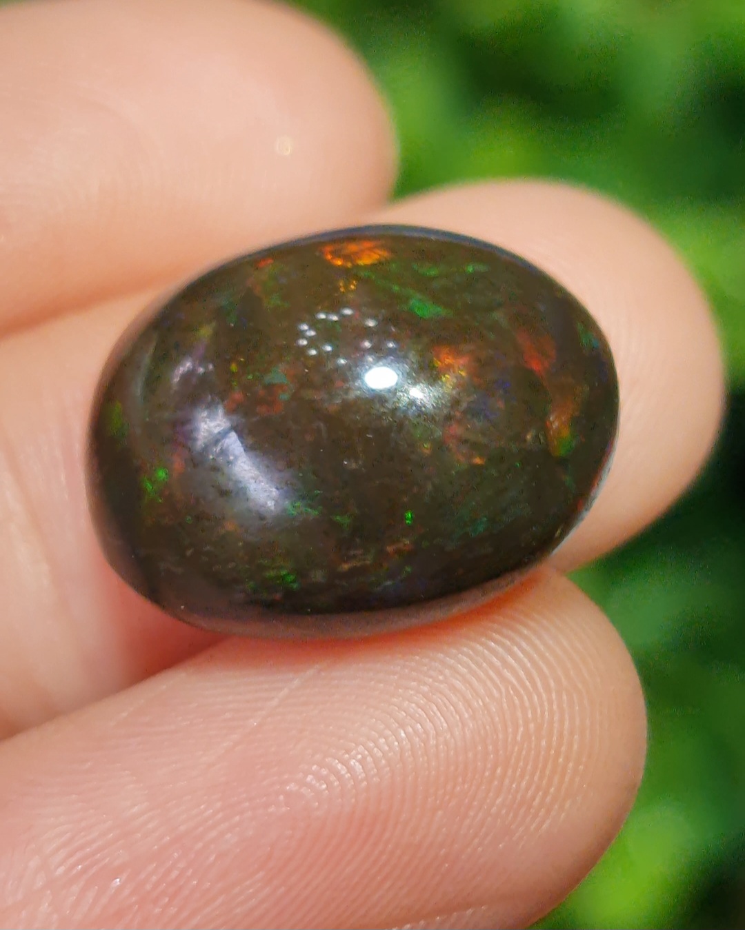 พลอย แบล็ก โอปอล Black Opal 15.76 กะรัต (Cts.) ดิบ (Unheated) พลอยแท้ อัญมณีมงคลประจําวันเกิด เครื่องประดับพลอย