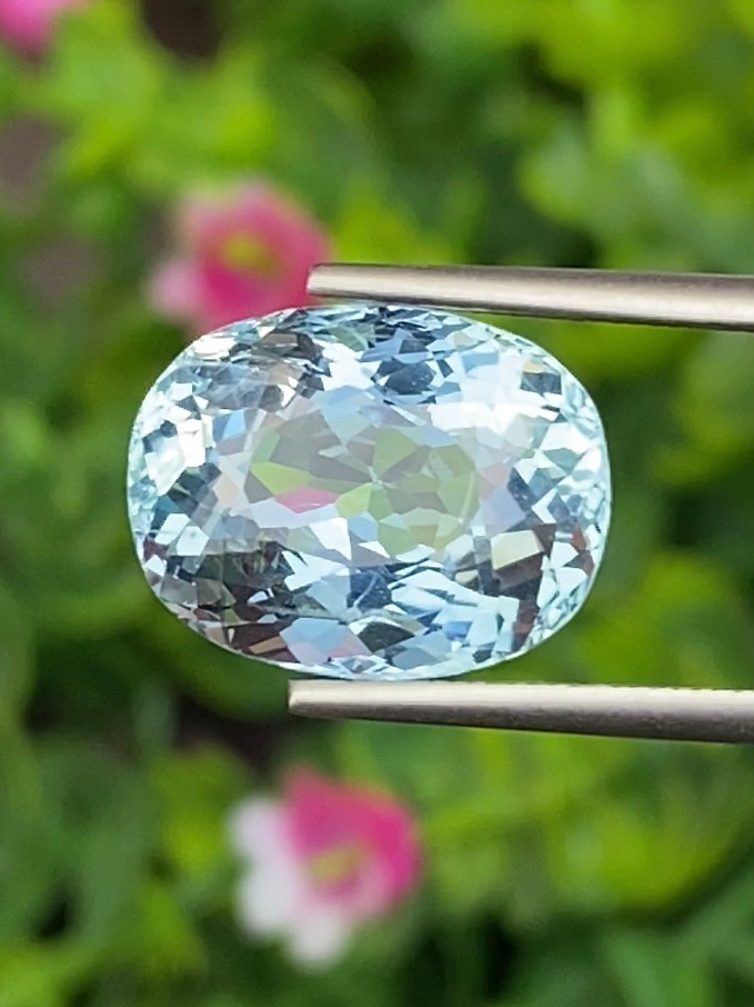 พลอย อความารีน Aquamarine 6.93 กะรัต (Cts.) พร้อมใบเซอร์ พลอยแท้ อัญมณีมงคลประจําวันเกิด เครื่องประดับพลอย