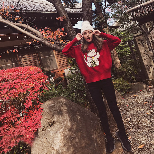 เสื้อไหมพรมคอเต่า แขนยาว ปักผ้ากำมะหยี่ลายแมว (12269B)