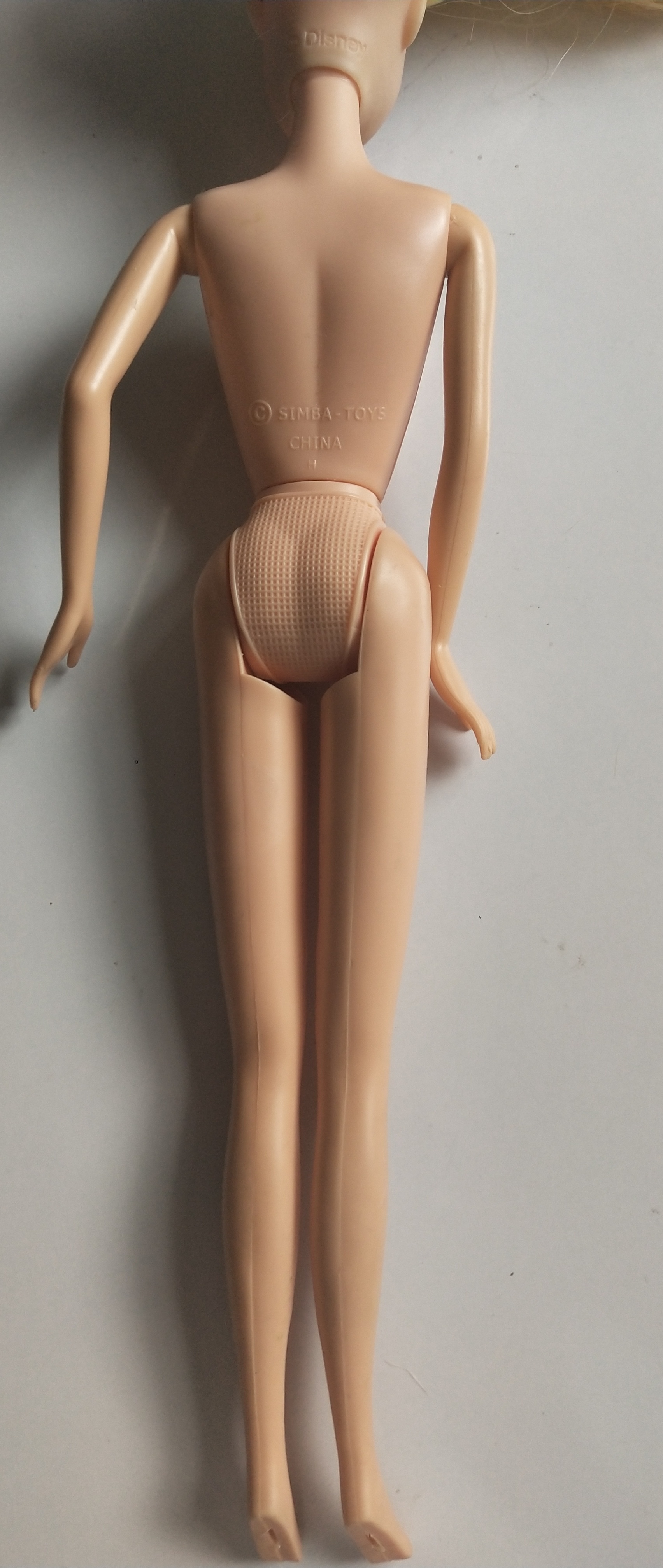 ของเล่น ของสะสม ตุ๊กตาเจ้าหญิงดิสนีย์ Disney Princess จาก แบรนด์ซิมบ้า ทอยส์ Simba Toys Doll หน้าสวย ผมทอง ปักไม่เต็มหัว สภาพดี ขายางพับงอได้