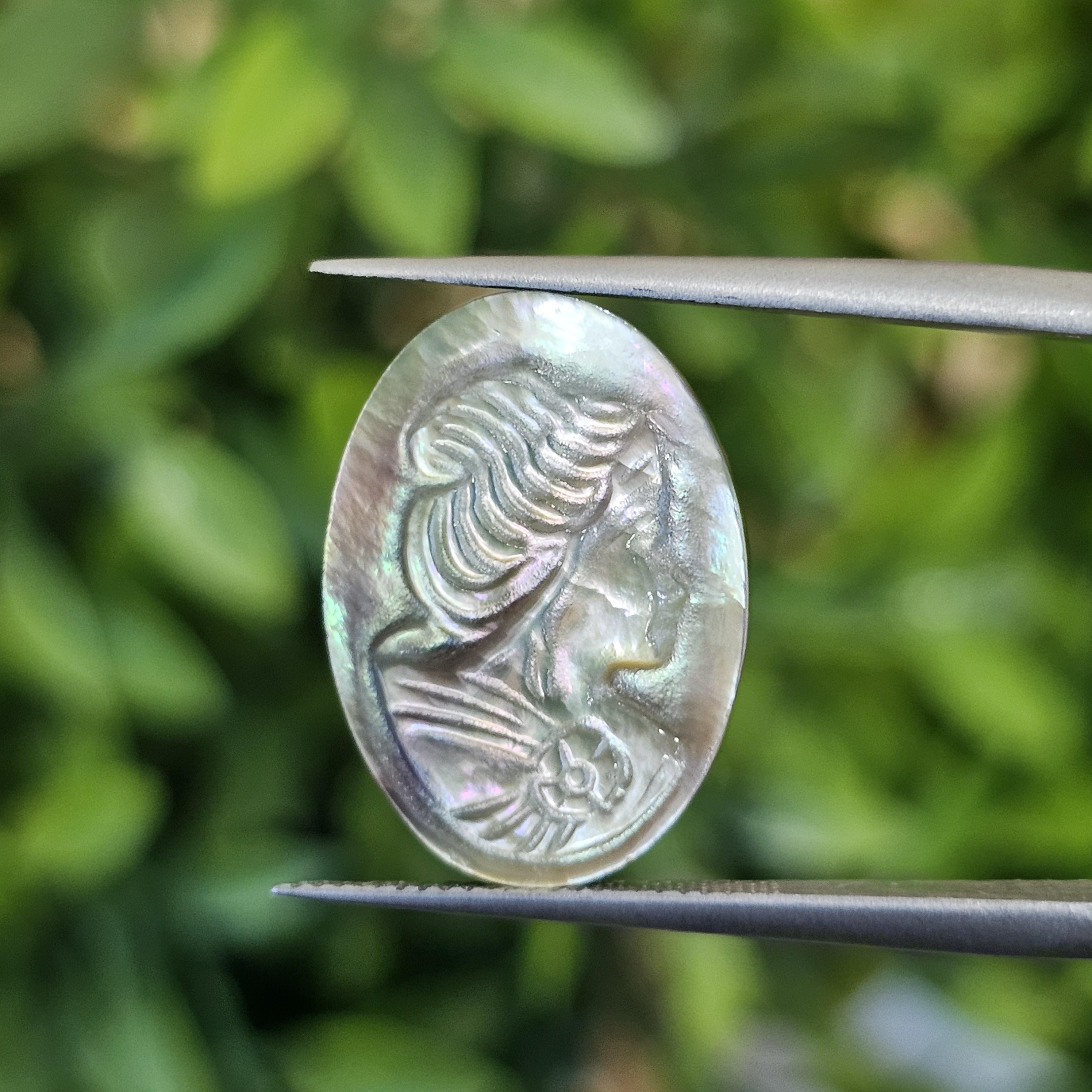 เปลือกหอยมุก แกะสลัก Pearl Shell Carved 4.51 กะรัต (Cts.)