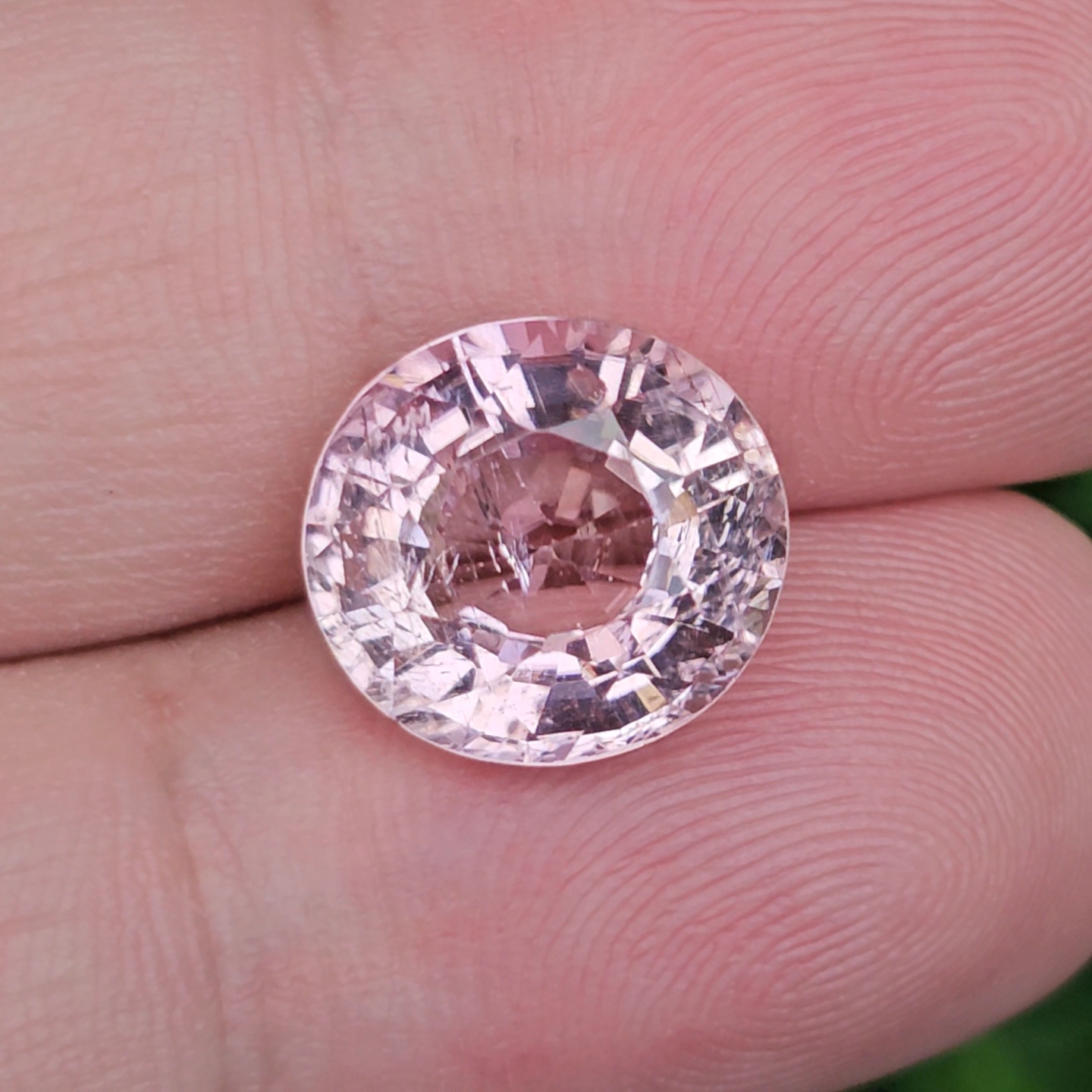 พลอย ทัวร์มาลีน Tourmaline 6.73 กะรัต (Cts.) พลอยแท้ อัญมณีมงคลประจําวันเกิด เครื่องประดับพลอย