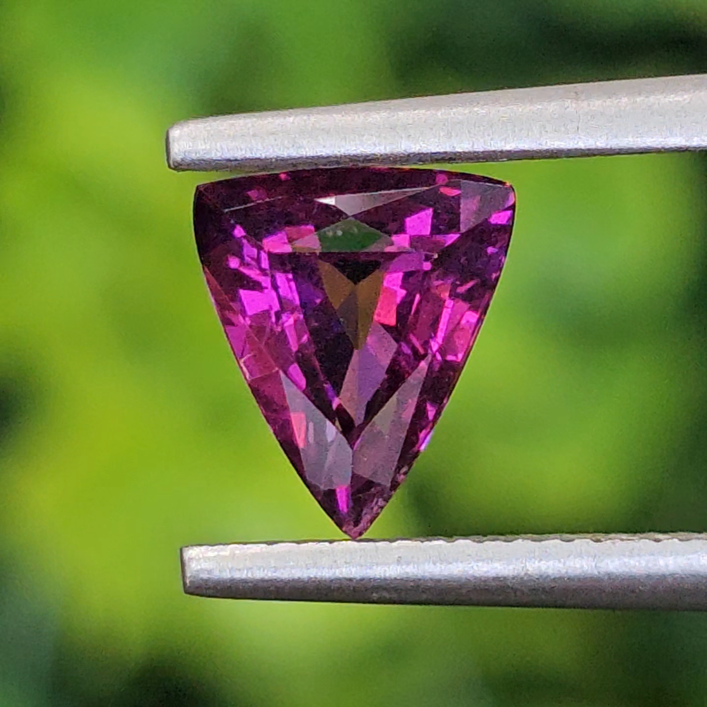 พลอย อุมบาไลต์ การ์เน็ต Umbalite Garnet 1.16 กะรัต (Cts.) ดิบ Unheated ลอยแท้ อัญมณีมงคลประจําวันเกิด เครื่องประดับพลอย