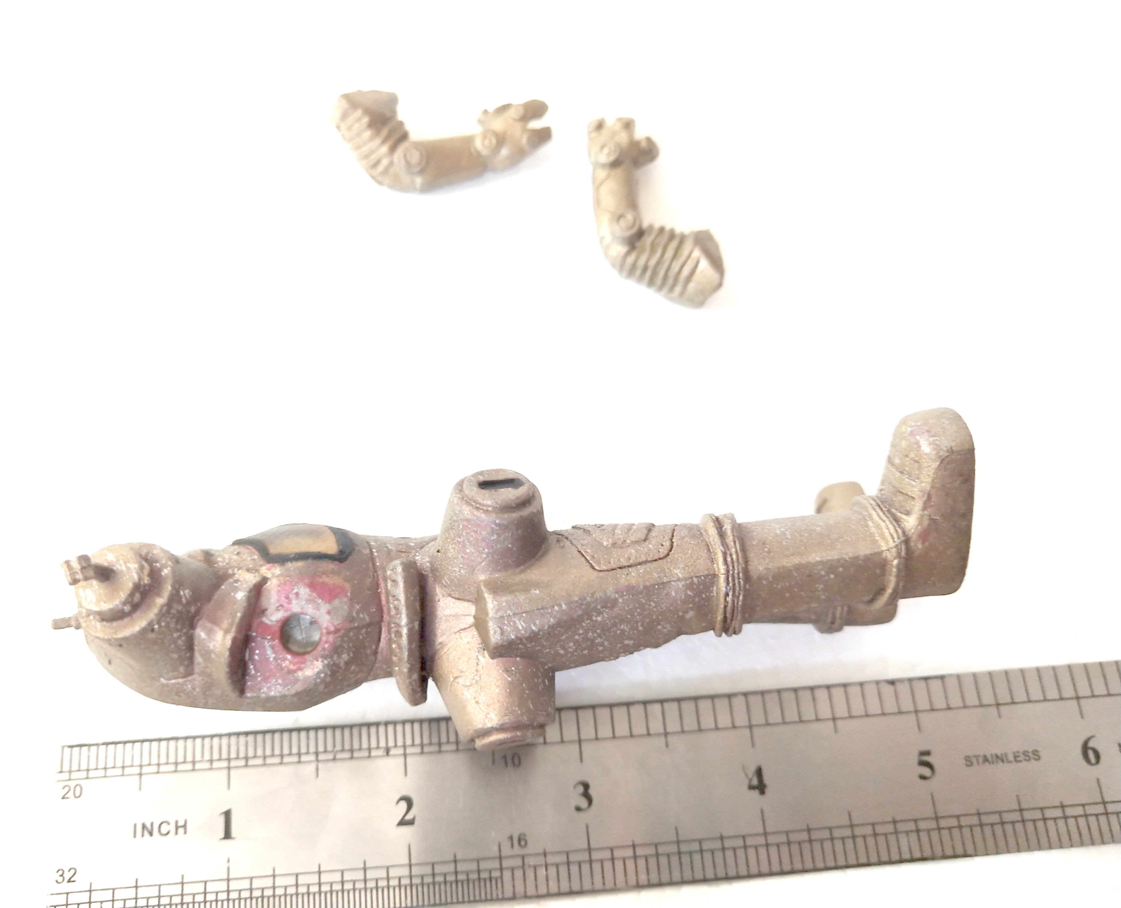 ตุ๊กตาคิงส์โจ **สีจริงเข้มกว่าภาพเล็กน้อย ,สัตว์ประหลาดจาก อุลตร้าเซเว่น ของ ไทย โดยเอเพ็กซ์ ทอยส์ **เก่าเก็บตามสภาพ แขนหลวมหลุดง่าย