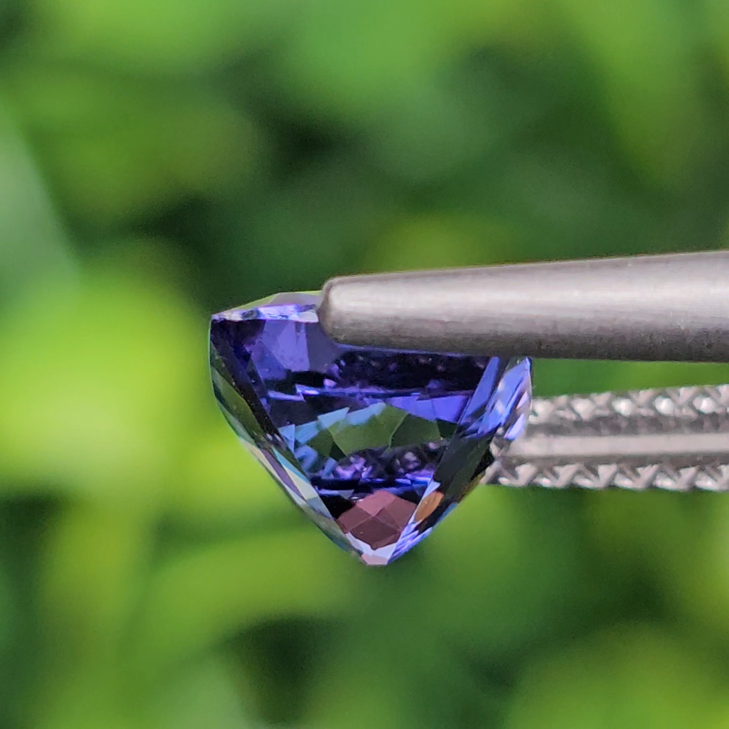 พลอย แทนซาไนท์ Tanzanite 1.60 กะรัต (Cts) พลอยแท้ อัญมณีมงคลประจําวันเกิด เครื่องประดับพลอย