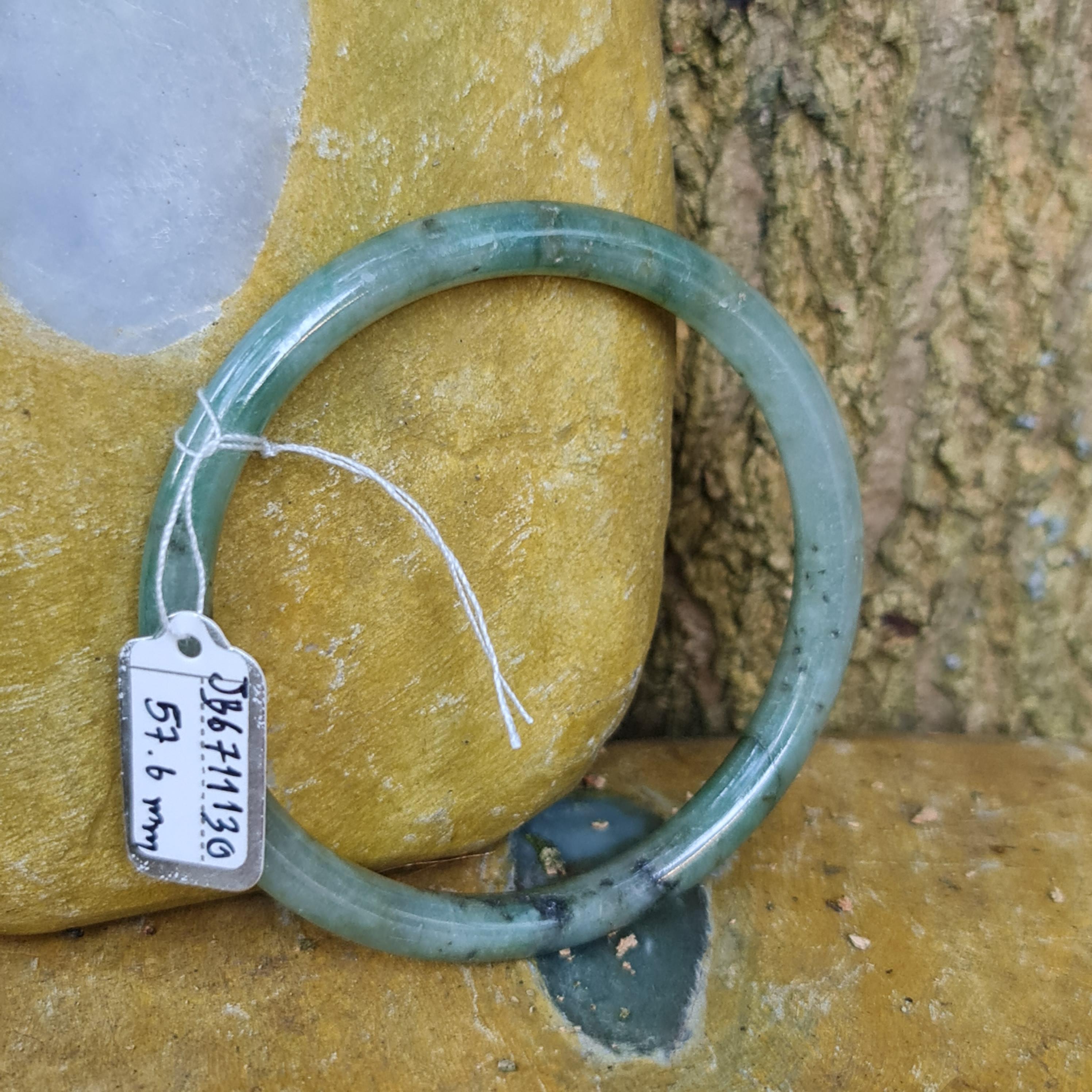 JB6711130 หยก พม่า แท้ Jade กำไลหยก 57.6 มม. (Jadeite bracelet) พม่า (Myanmar)