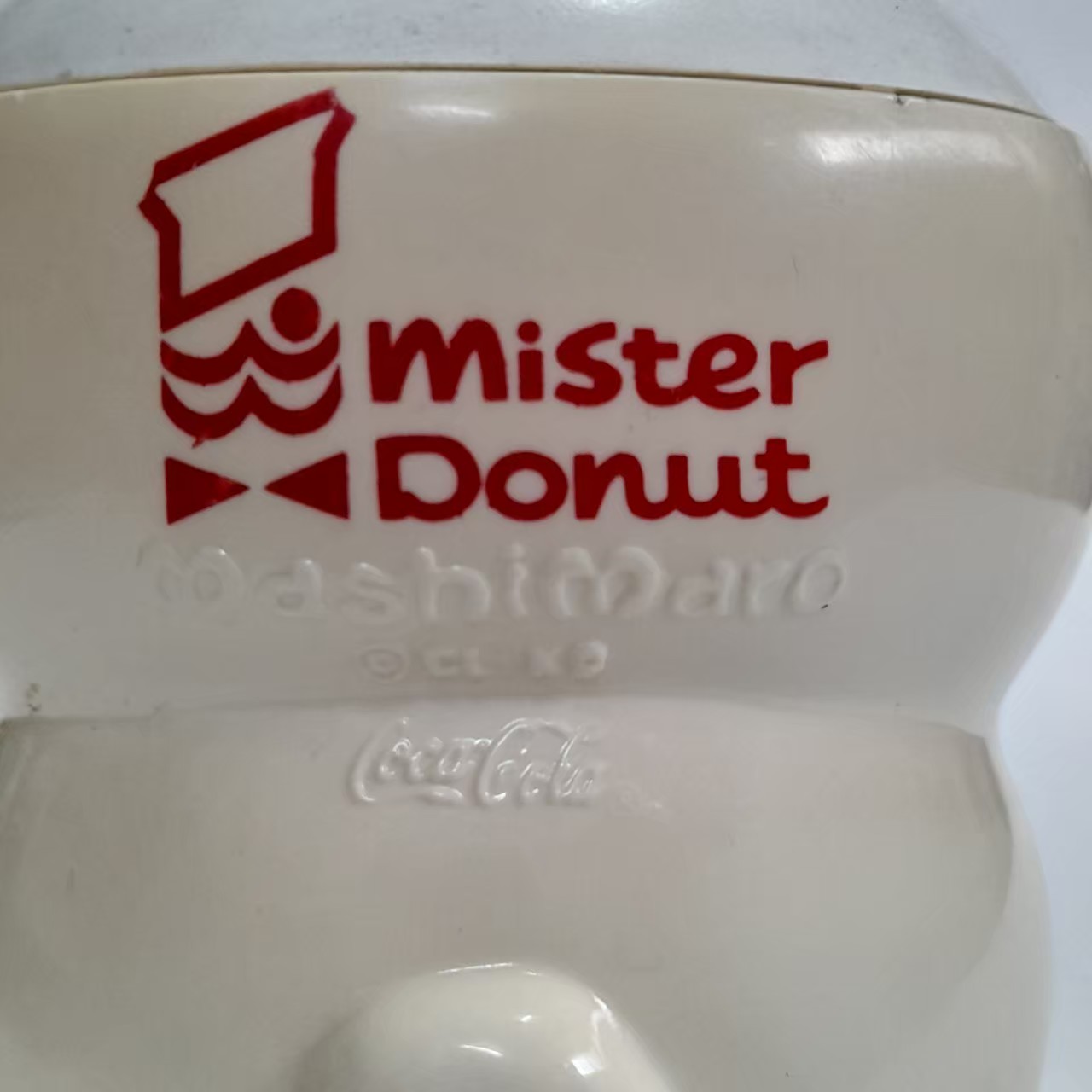 มีหลาบภาพ,ที่ใส่ของ พรีเมี่ยม มิสเตอร์โดนัท มาชิมาโล ร่วมกับโค้ก งานเก่า มือสอง สีเปลี่ยนจากการเก็บ มีรอยบ้าง ขนาดตามรูป