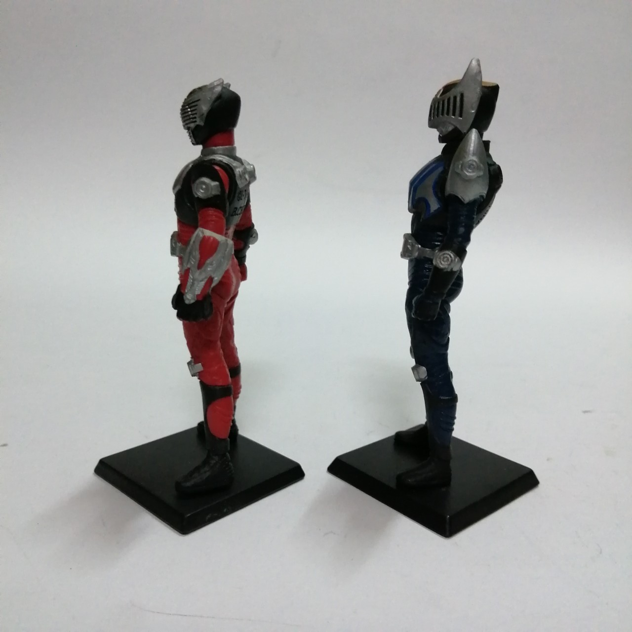 กาชาปองยืนฐานไรเดอร์ริวคิ กับ ไรเดอร์ไนท์ ของครบสภาพดี ขายคู่