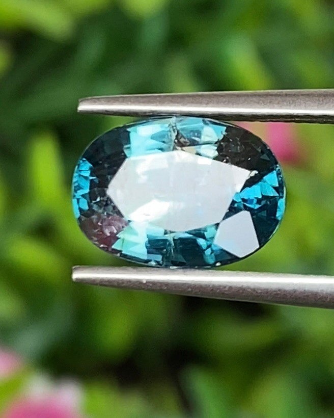 พลอย เพทาย Natural Zircon 3.63 กะรัต (Cts.) พลอยแท้ อัญมณีมงคลประจําวันเกิด เครื่องประดับพลอย