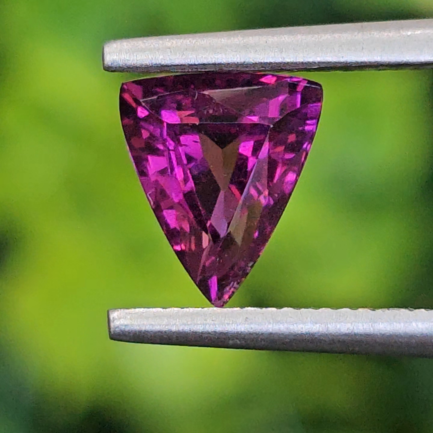 พลอย อุมบาไลต์ การ์เน็ต Umbalite Garnet 1.16 กะรัต (Cts.) ดิบ Unheated ลอยแท้ อัญมณีมงคลประจําวันเกิด เครื่องประดับพลอย