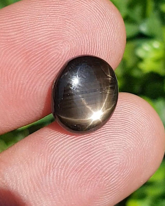 พลอย แบล็ค สตาร์ แซฟไฟร์ Black Star Sapphire 6.18 กะรัต (Cts.) ดิบ Unheated พลอยแท้ อัญมณีมงคลประจําวันเกิด เครื่องประดับพลอย