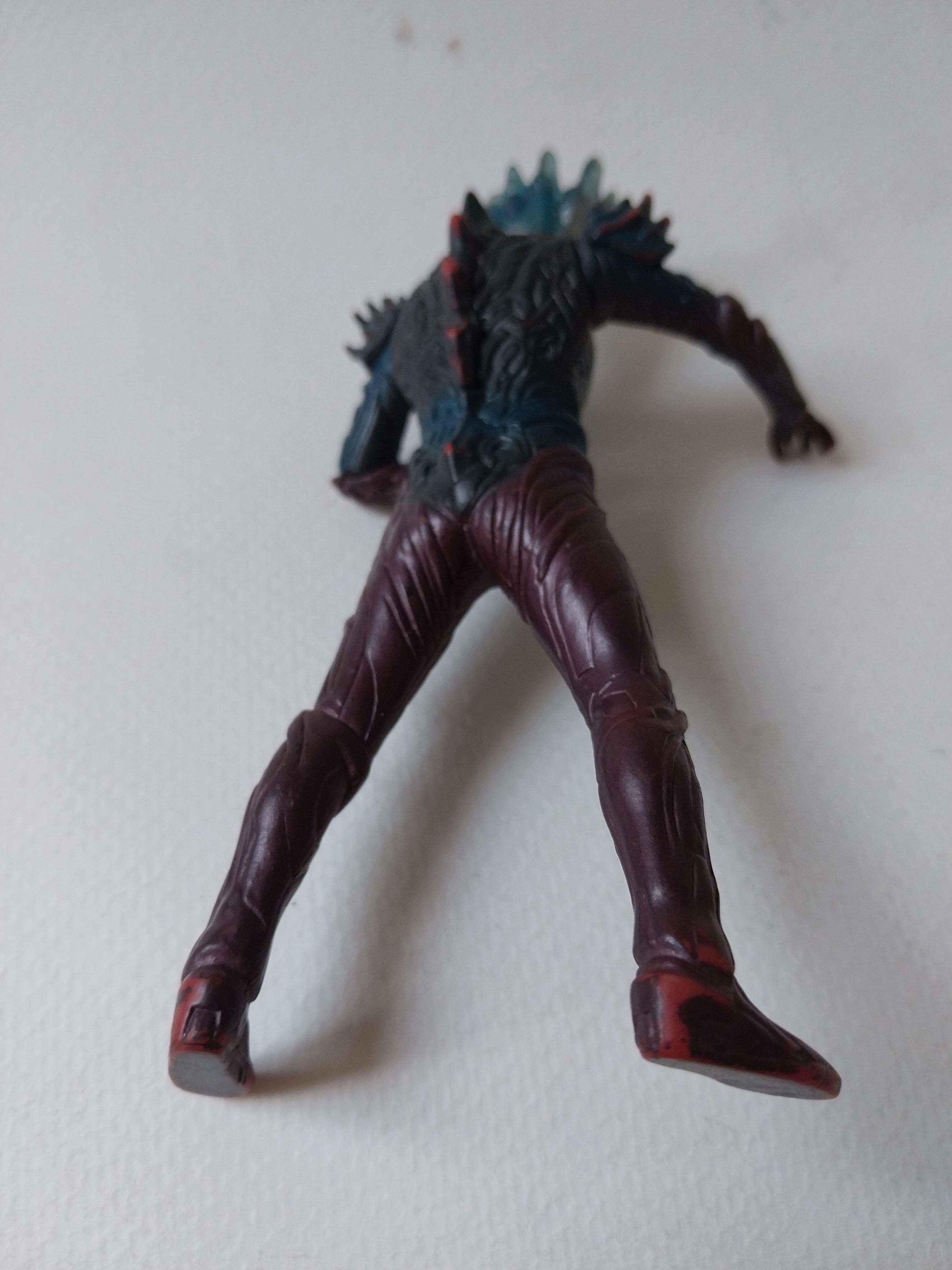 ฟิกเกอร์ ยางตัน ขนาดตามรูป งานจีน อุลตร้าแมนซาก้า ร่างรวม อุลตร้าแมนไดน่า, ซีโร่ และ คอสมอส สภาพดี มีรอยถลอกบ้าง