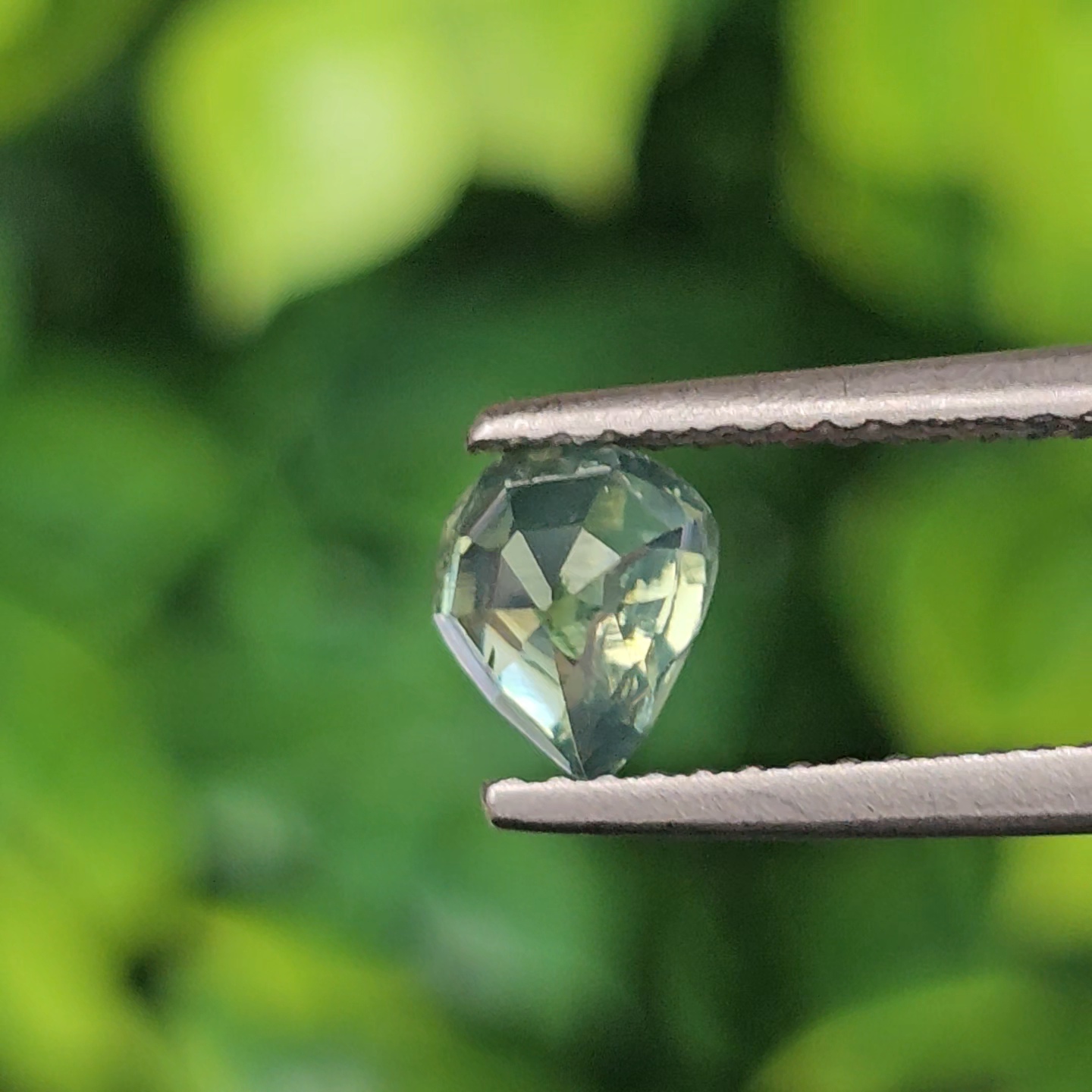 พลอย เพทาย Natural Zircon 1.09 กะรัต (Cts.) ดิบ พลอยแท้อัญมณีมงคล ประจําวันเกิด เครื่องประดับพลอย