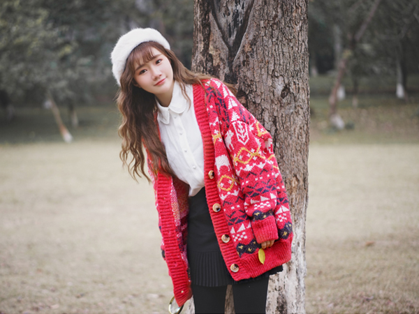 CARDIGAN เสื้อคลุมไหมพรมคอวี ผ้าหนานุ่มถักลายวินเทจ (12271B)