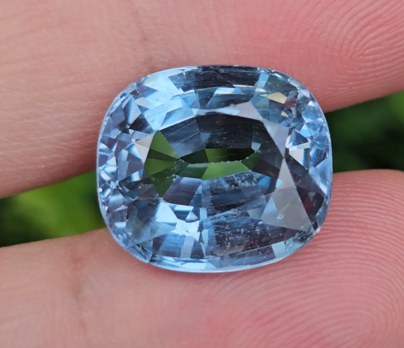 พลอย บลู โทแพซ (Blue Topaz) 18.11 กะรัต (Cts.) พลอยแท้ อัญมณีมงคลประจําวันเกิด เครื่องประดับพลอย