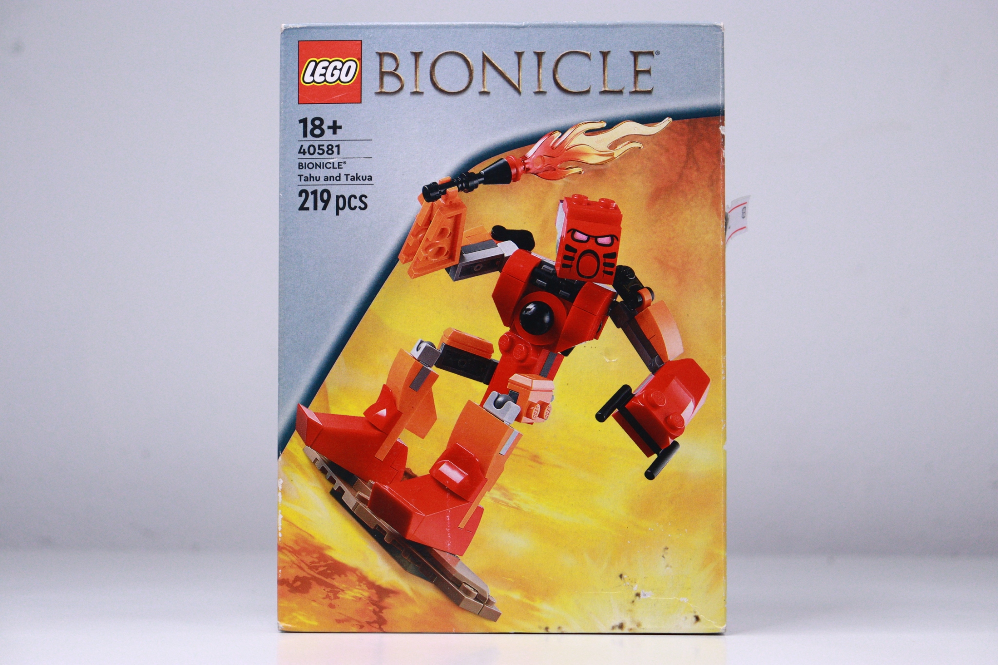 LEGO® 40581 BIONICLE® Tahu and Takua